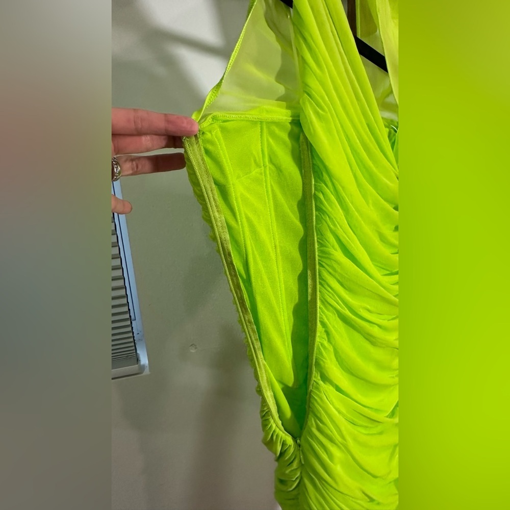 NWT House of CB Adrie Neon Green Gathered Mini Dress Small - Picture 9 of 16